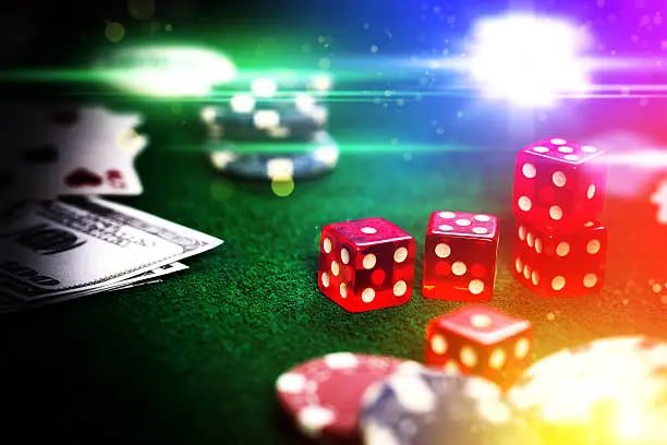 Capsa Banting hand ranking reference and card arrangement strategy
